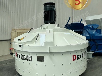 行星式立軸攪拌機(jī)獨(dú)特設(shè)計(jì)傳動(dòng)結(jié)構(gòu)，低噪運(yùn)行不擾場(chǎng)